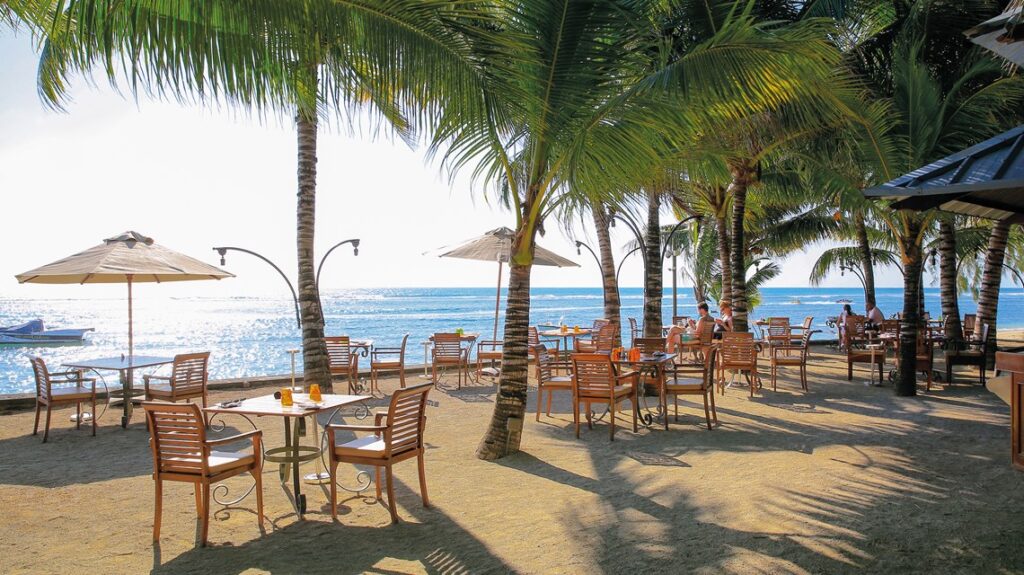 ST Beach Holidays | LHorizon Restaurant 1