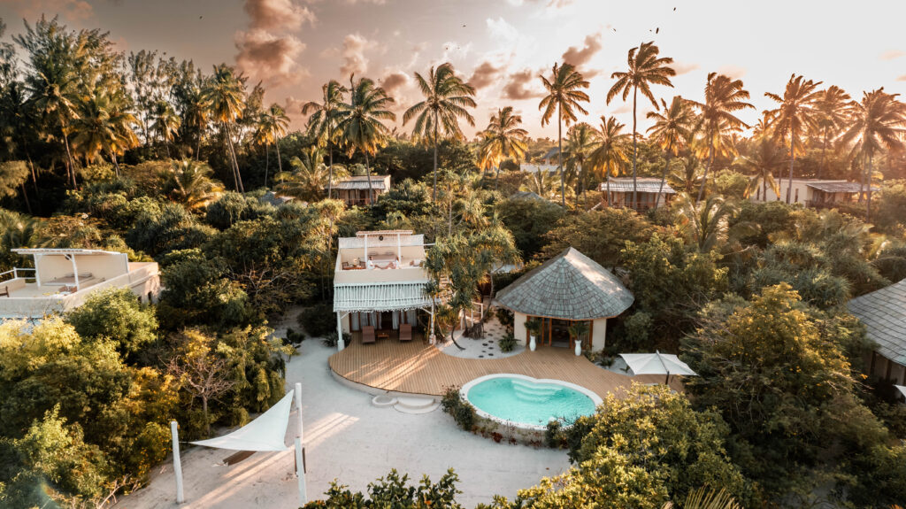 ST Beach Holidays | Accommodation Beachfront one bedroom villa